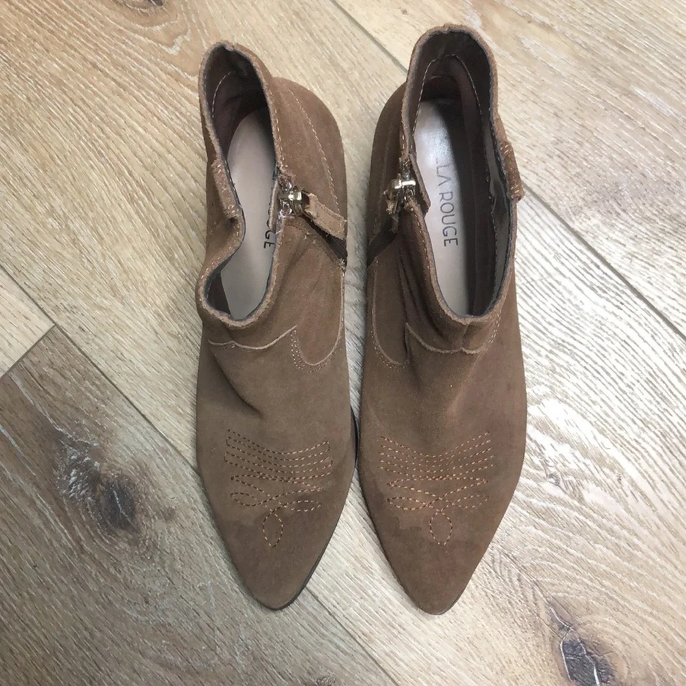 Villa Rouge Brown Suede Western Ankle Boots 6.5